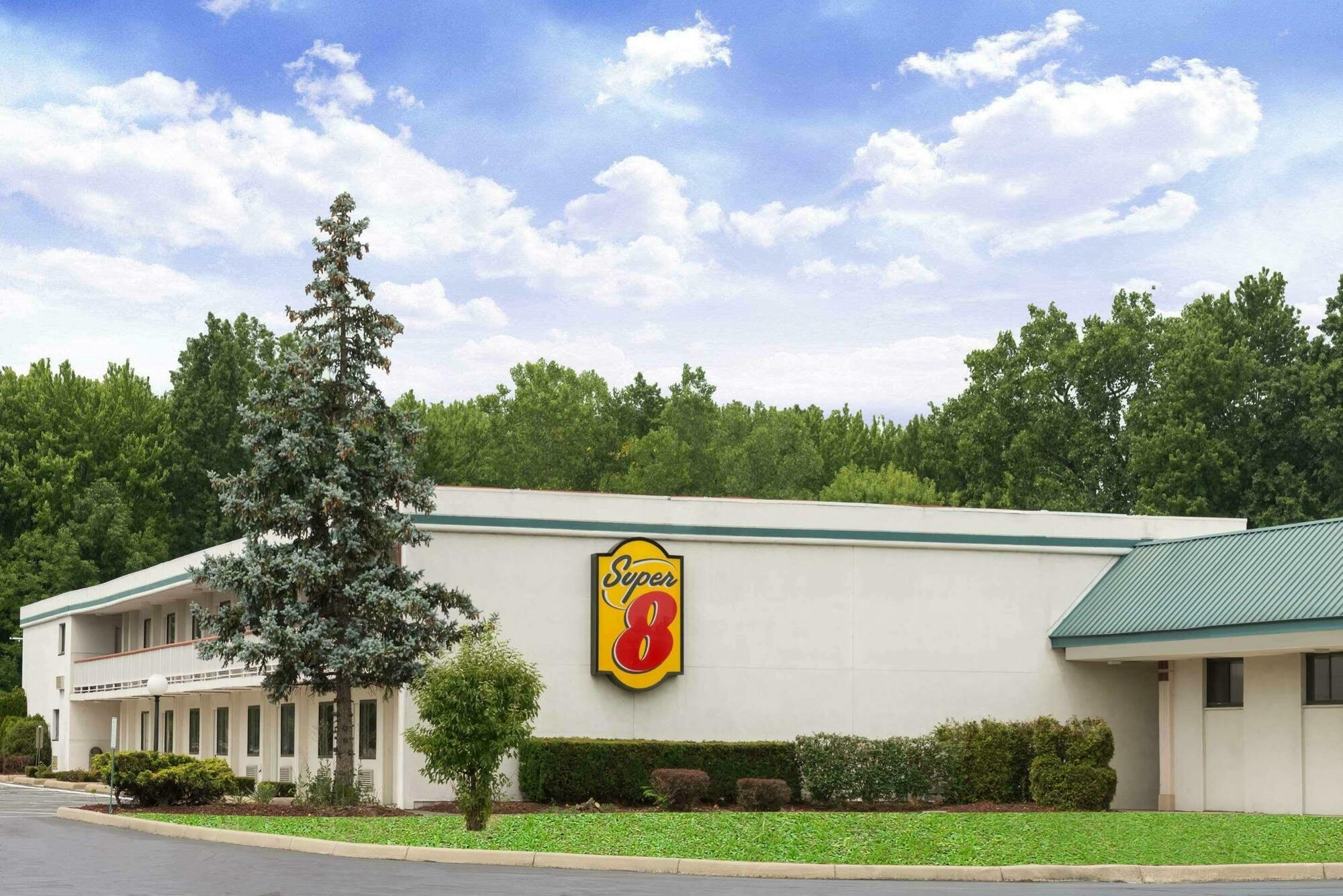 Sprucewood Inn Elyria Bagian luar foto